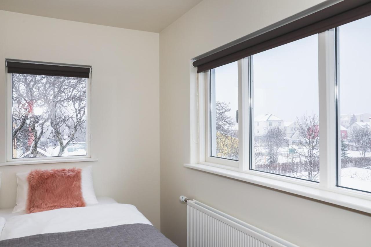 E18 Apartments 아퀴레이리 외부 사진