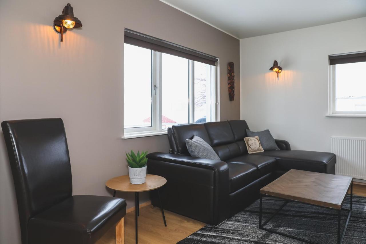 E18 Apartments 아퀴레이리 외부 사진