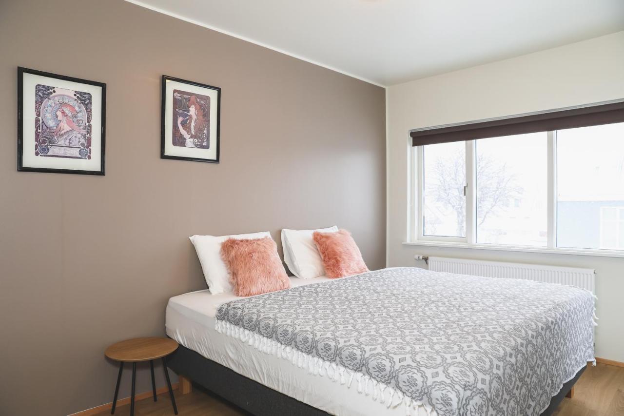 E18 Apartments 아퀴레이리 외부 사진