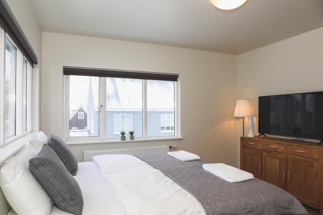 E18 Apartments 아퀴레이리 외부 사진