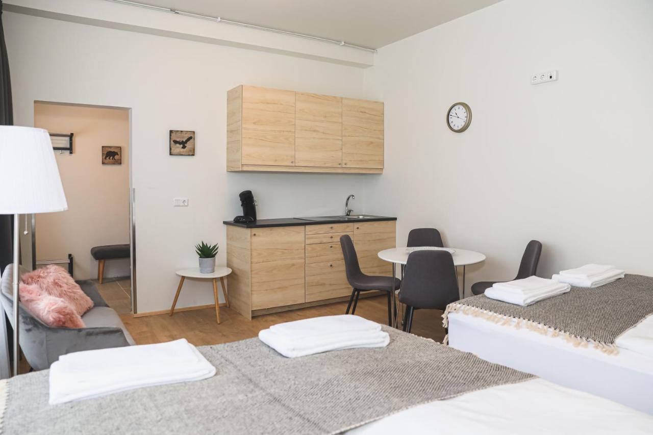 E18 Apartments 아퀴레이리 외부 사진