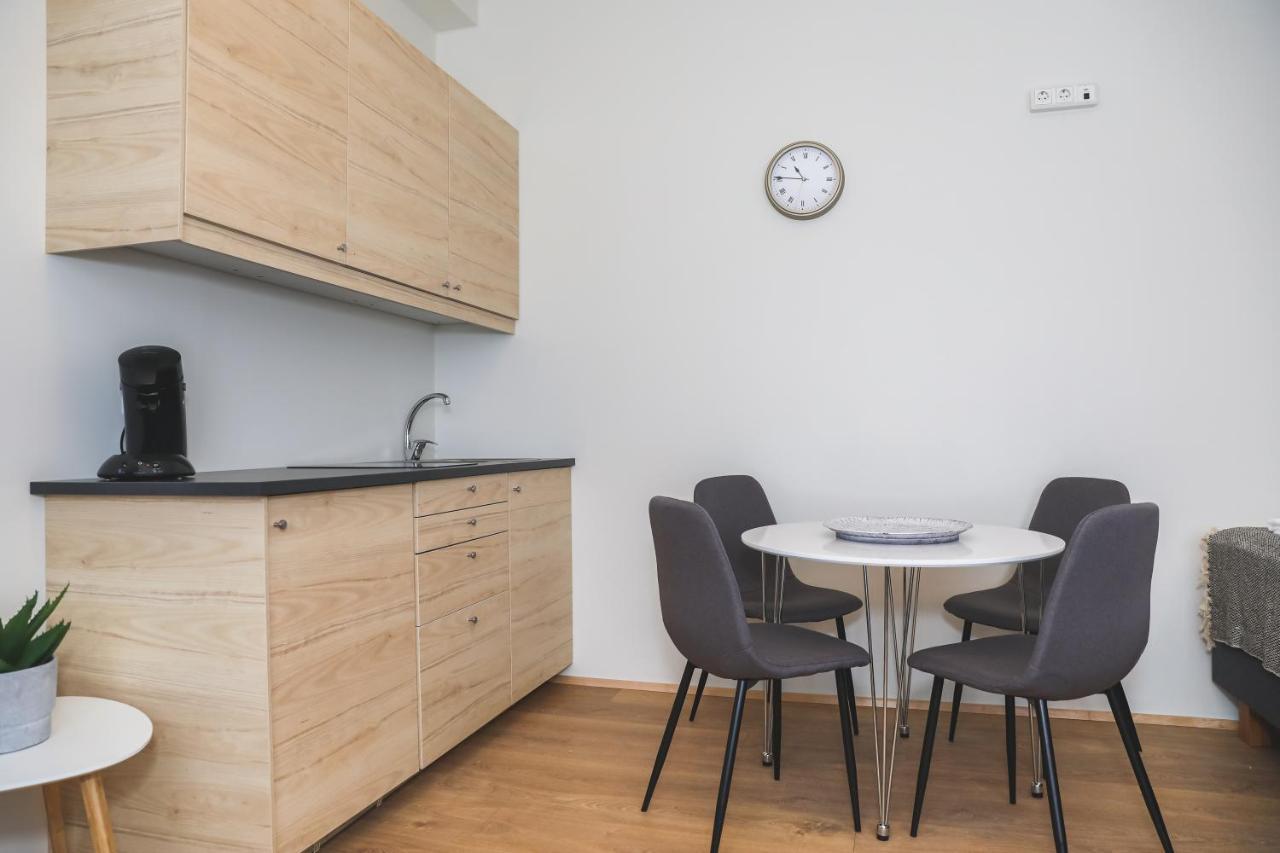 E18 Apartments 아퀴레이리 외부 사진