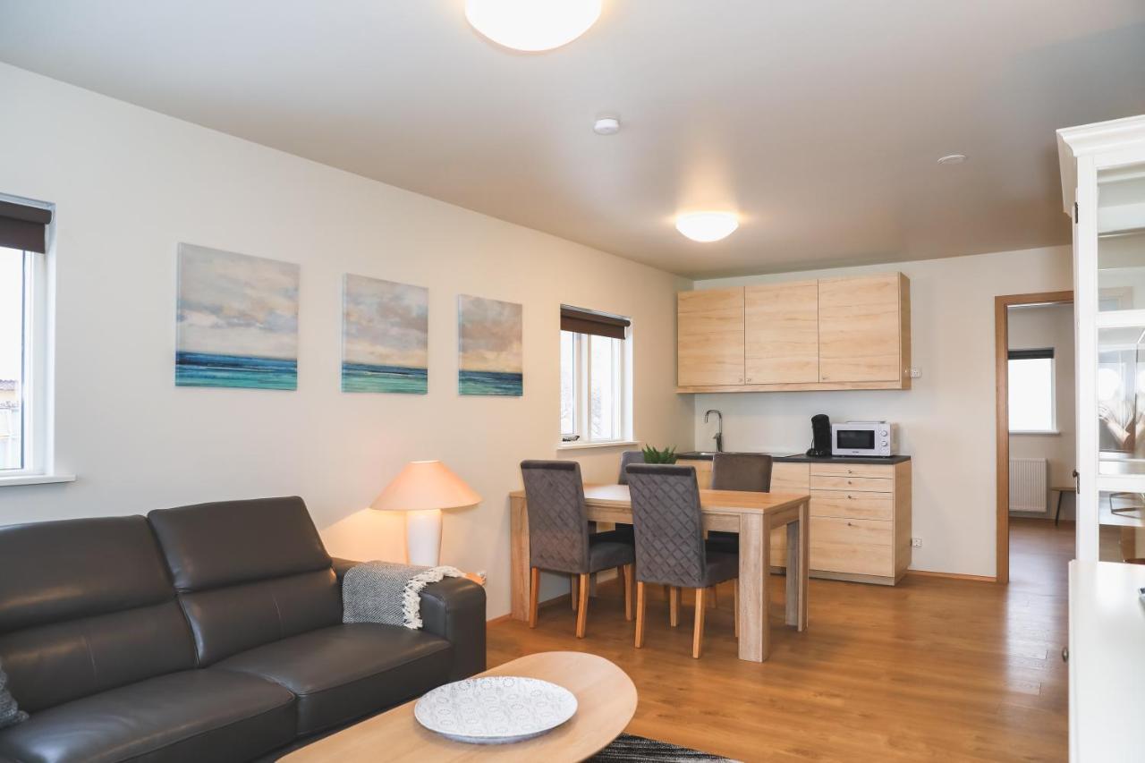E18 Apartments 아퀴레이리 외부 사진