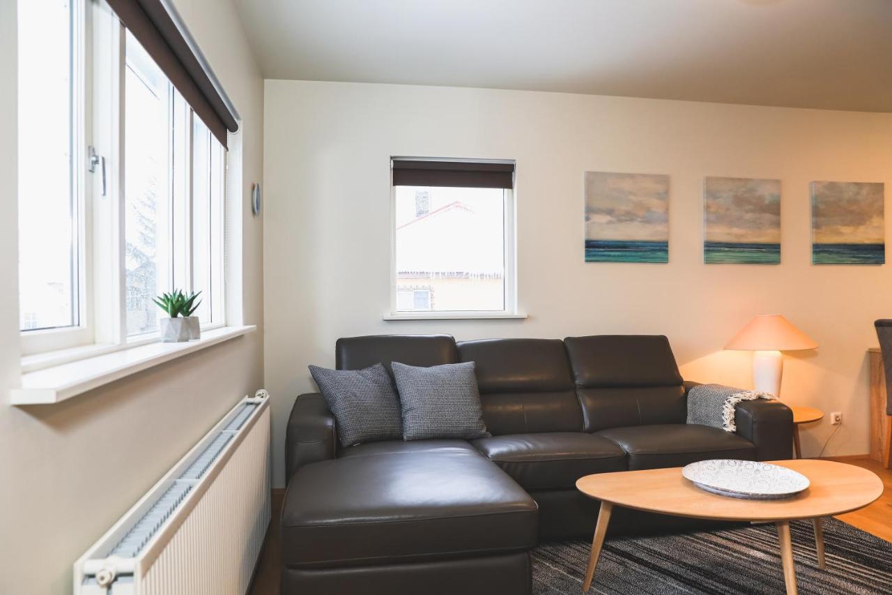 E18 Apartments 아퀴레이리 외부 사진