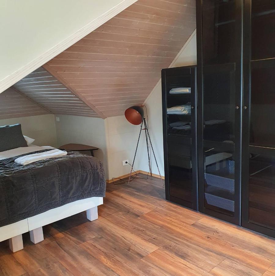 E18 Apartments 아퀴레이리 외부 사진