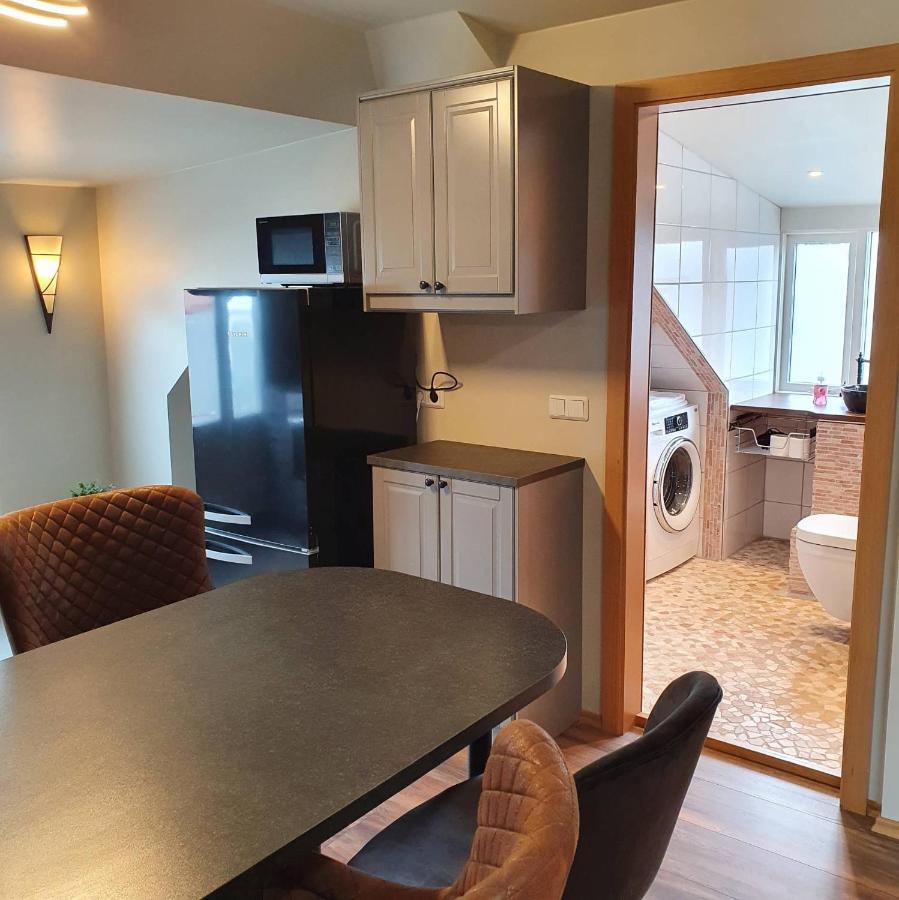 E18 Apartments 아퀴레이리 외부 사진