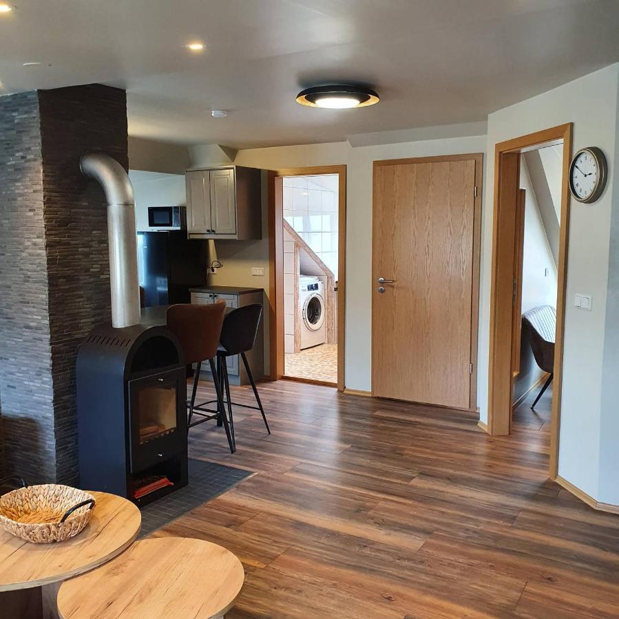 E18 Apartments 아퀴레이리 외부 사진