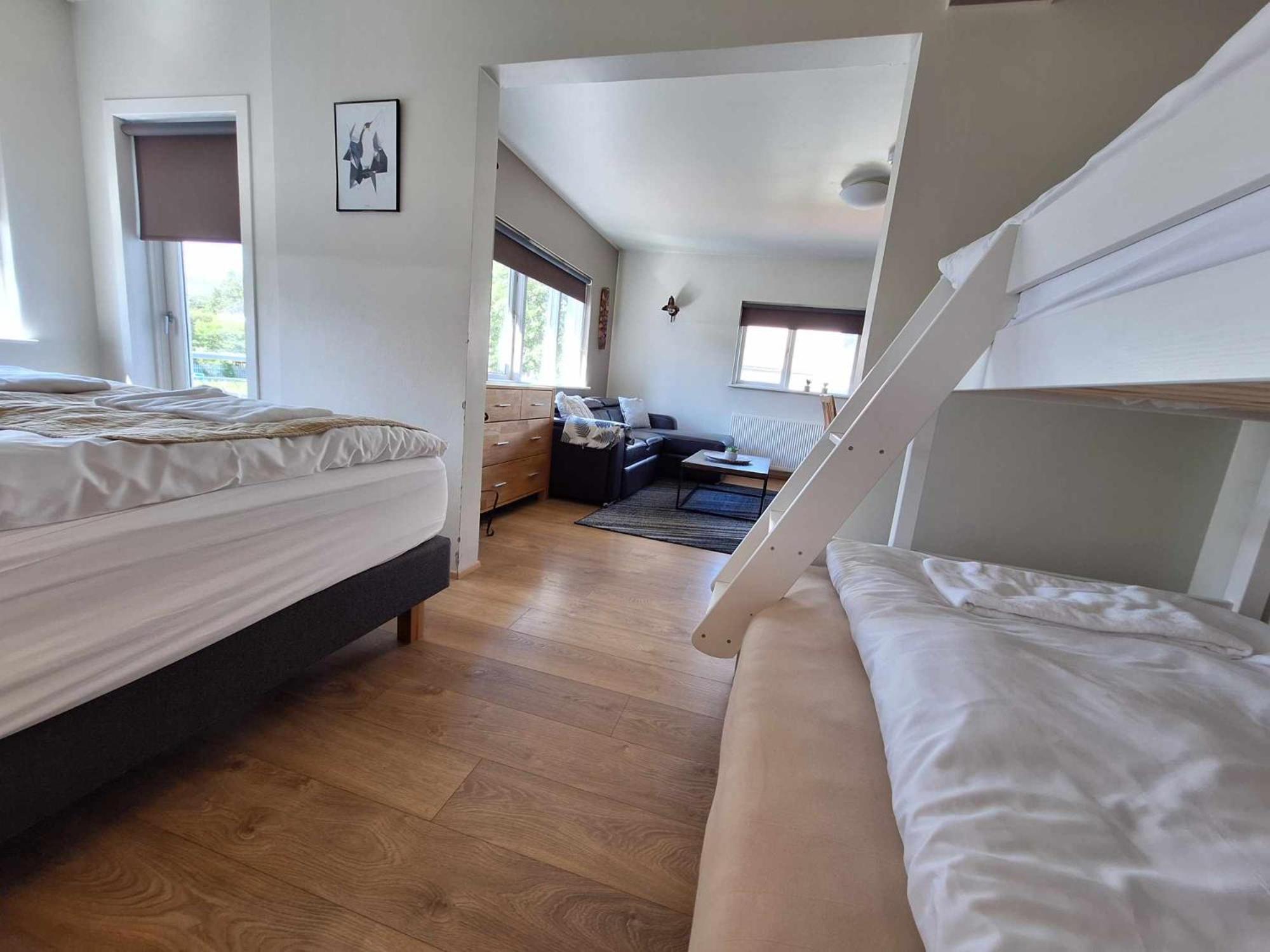 E18 Apartments 아퀴레이리 외부 사진
